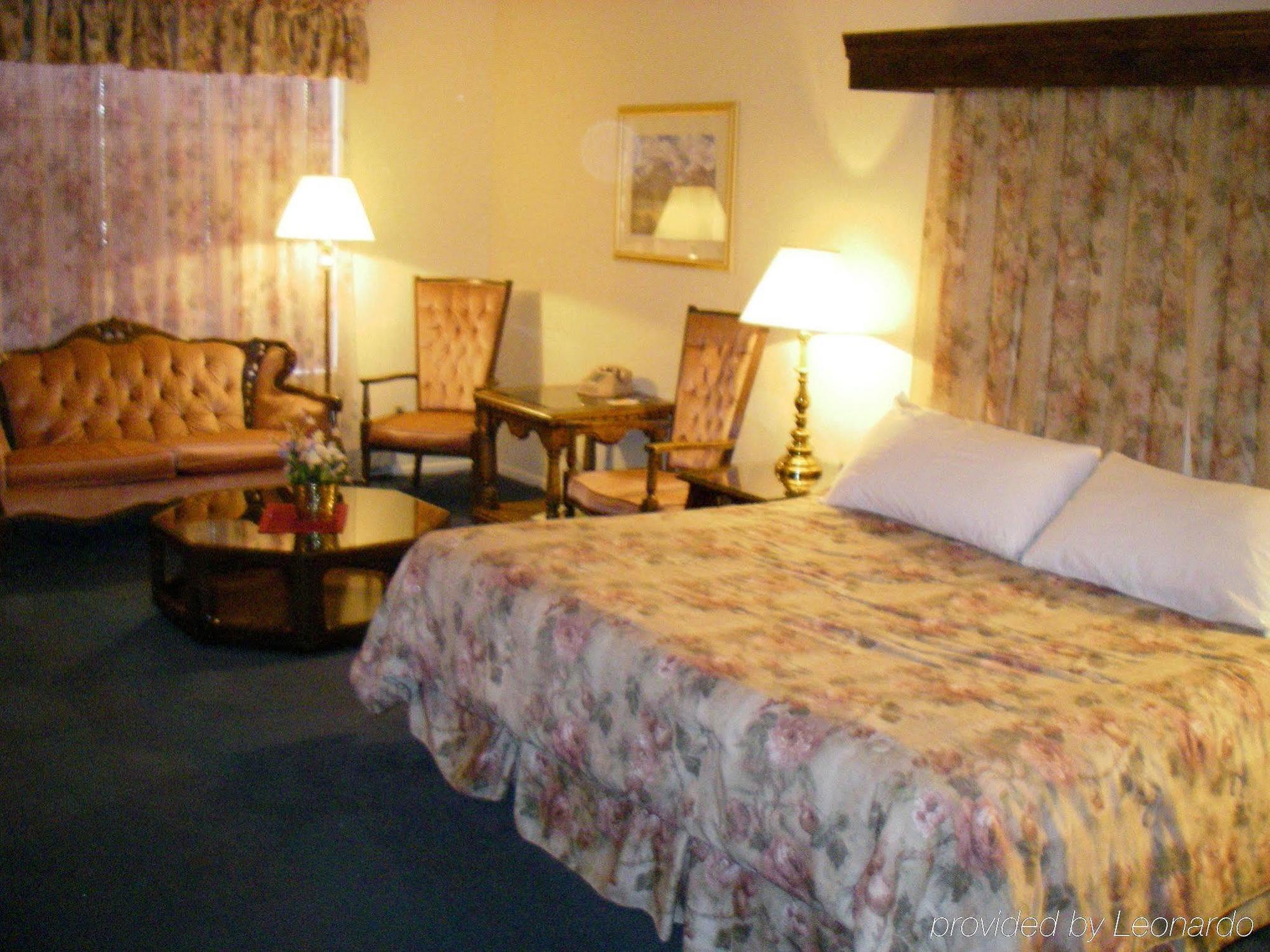 Swiss Chalet Inn Руидозо Номер фото