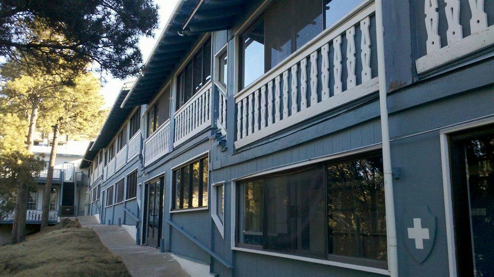 Swiss Chalet Inn Руидозо Экстерьер фото