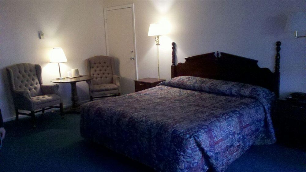 Swiss Chalet Inn Руидозо Экстерьер фото